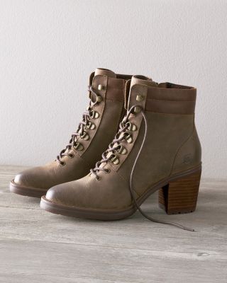 carson suede boots by born