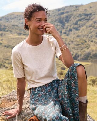 Essential Elbow Sleeve Tee
